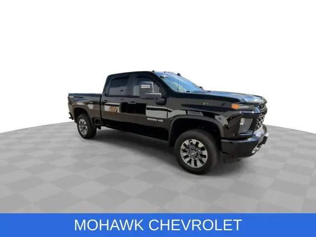 2023 Chevrolet Silverado 2500HD 4WD Crew Cab Standard Bed Custom