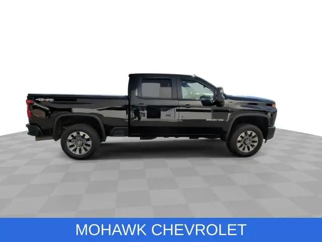 2023 Chevrolet Silverado 2500HD 4WD Crew Cab Standard Bed Custom