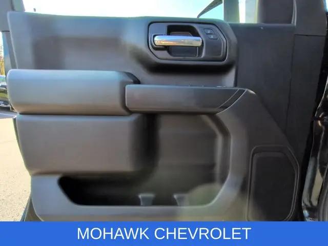 2023 Chevrolet Silverado 2500HD 4WD Crew Cab Standard Bed Custom
