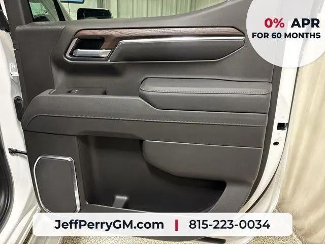 2026 GMC Sierra 1500 Crew Cab, Short Bed, SLT, 4WD