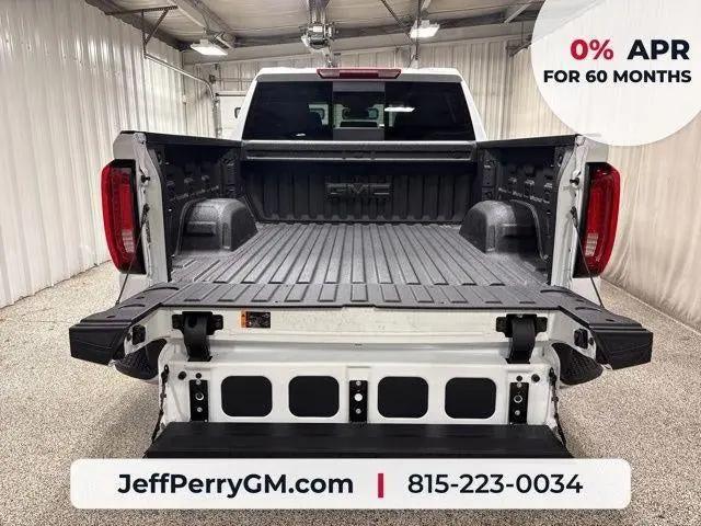 2026 GMC Sierra 1500 Crew Cab, Short Bed, SLT, 4WD