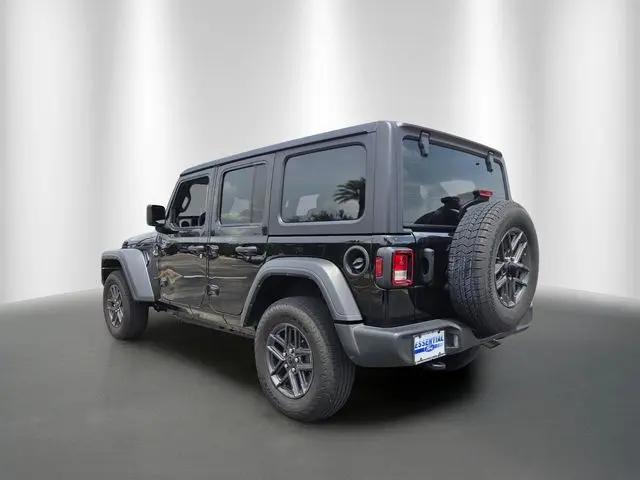 2025 Jeep Wrangler 4-Door Summit 4x4