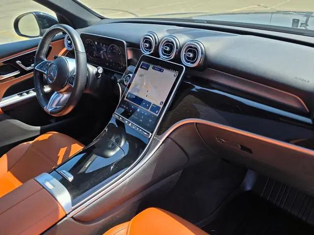 2025 Mercedes-Benz GLC SUV