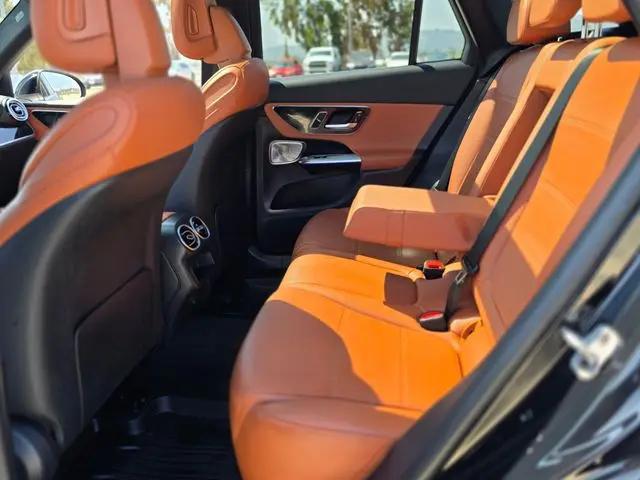 2025 Mercedes-Benz GLC SUV