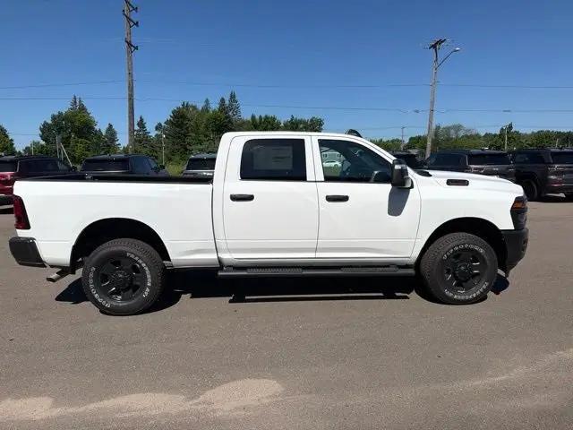 2026 Ram 3500 Tradesman Crew Cab 4x4 64 Box