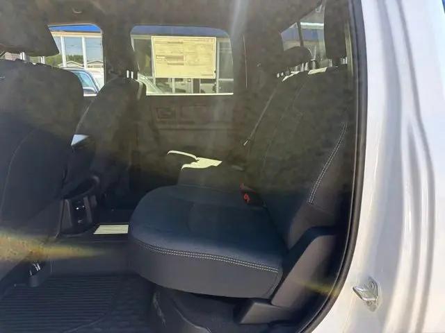 2026 Ram 3500 Tradesman Crew Cab 4x4 64 Box