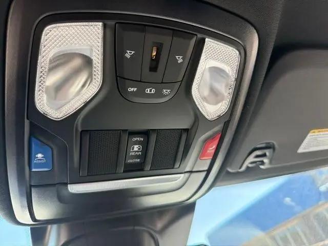 2026 Ram 3500 Tradesman Crew Cab 4x4 64 Box