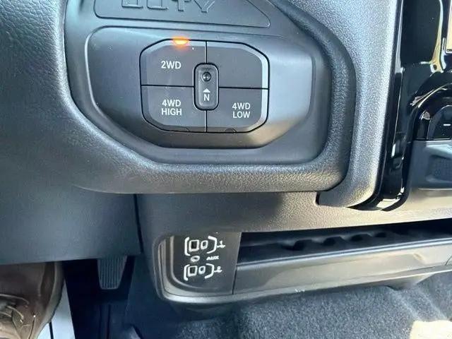 2026 Ram 3500 Tradesman Crew Cab 4x4 64 Box