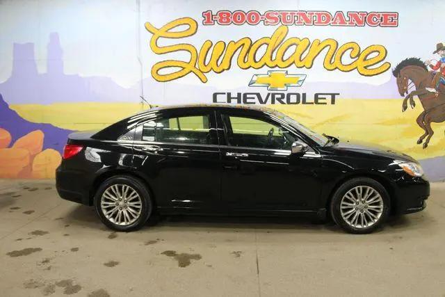 2012 Chrysler 200 Limited for sale in Grand Ledge, MI