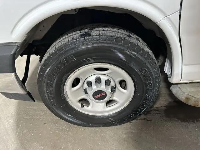 2020 GMC Savana Cargo RWD 2500 Regular Wheelbase Work Van