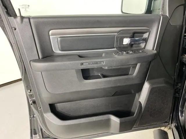2022 Ram 1500 Classic Warlock Crew Cab 4x4 5'7" Box