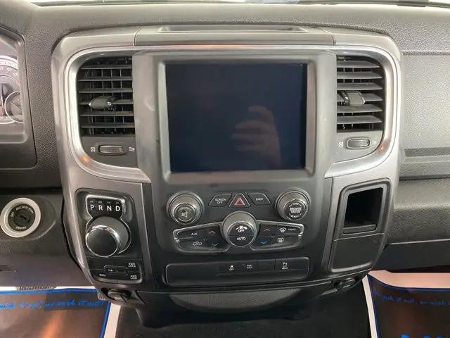 2022 Ram 1500 Classic Warlock Crew Cab 4x4 5'7" Box