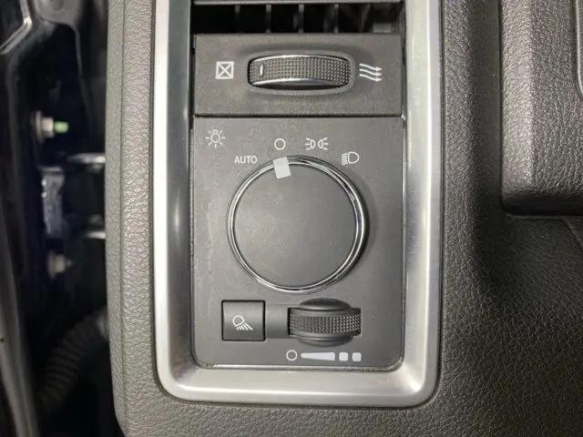 2022 Ram 1500 Classic Warlock Crew Cab 4x4 5'7" Box