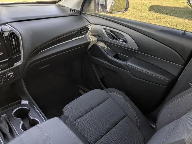 2020 Chevrolet Traverse FWD LT Cloth