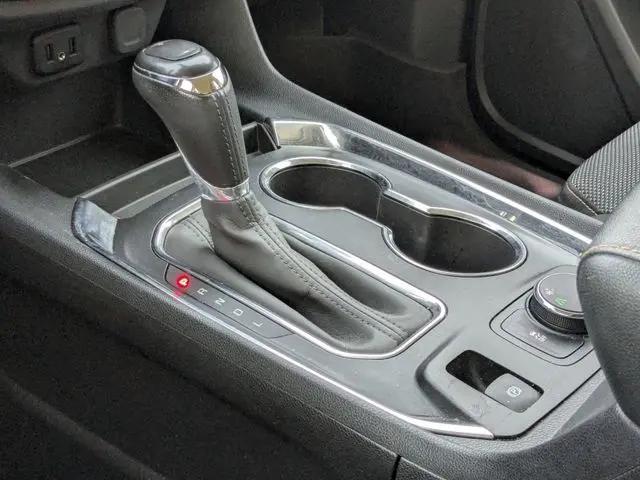 2020 Chevrolet Traverse FWD LT Cloth