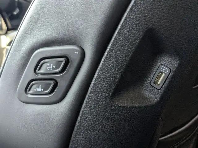 2024 Kia Carnival MPV SX
