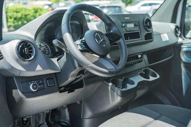 2026 Mercedes-Benz Sprinter 2500 Standard Roof 4-Cyl Diesel