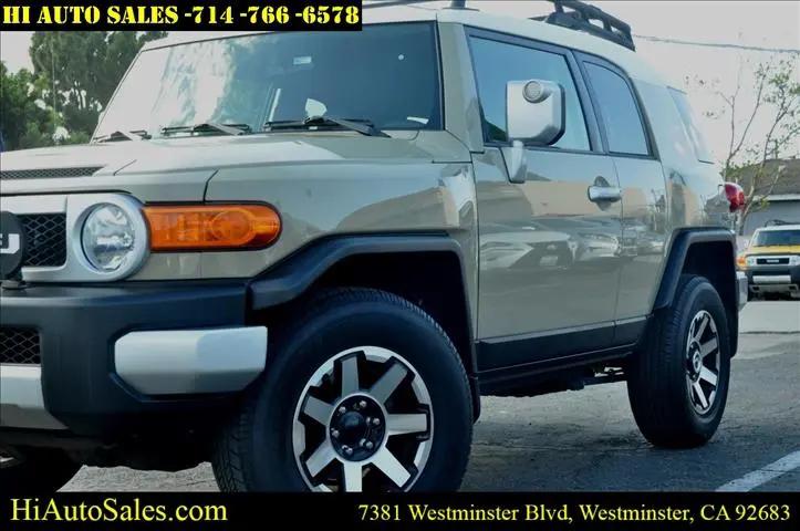 2011 Toyota FJ Cruiser Base