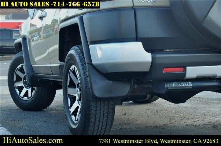2011 Toyota FJ Cruiser Base