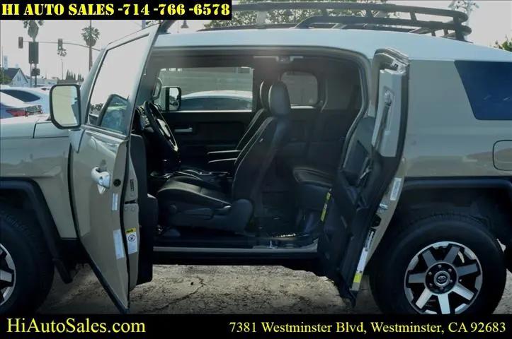 2011 Toyota FJ Cruiser Base