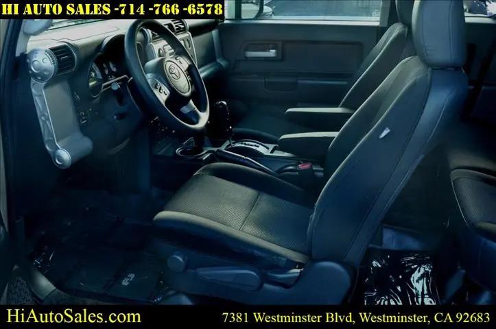 2011 Toyota FJ Cruiser Base