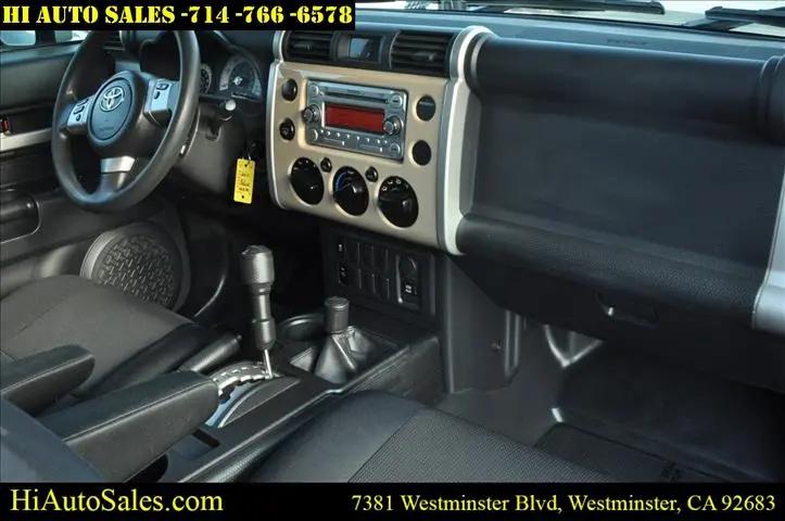2011 Toyota FJ Cruiser Base