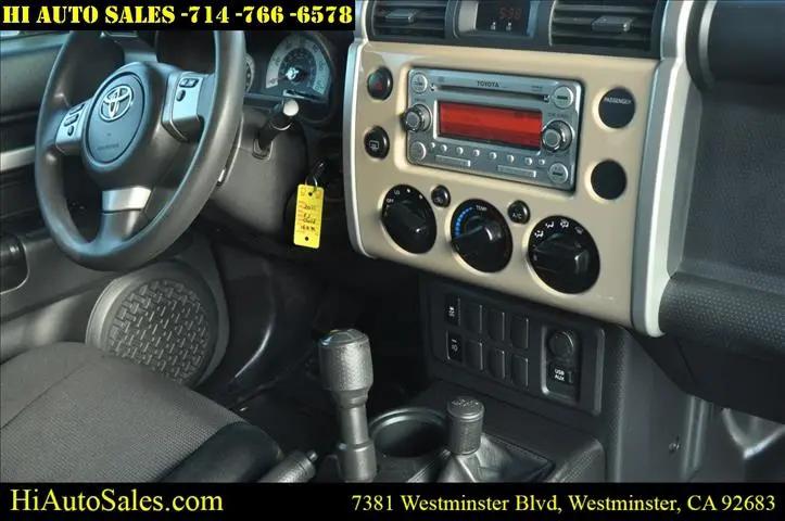 2011 Toyota FJ Cruiser Base