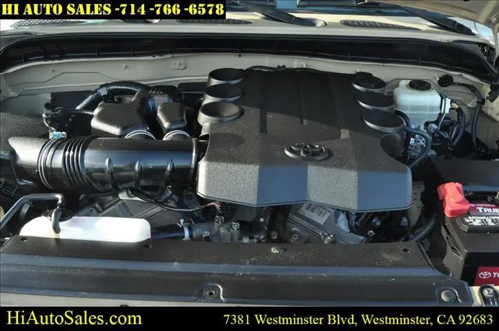 2011 Toyota FJ Cruiser Base