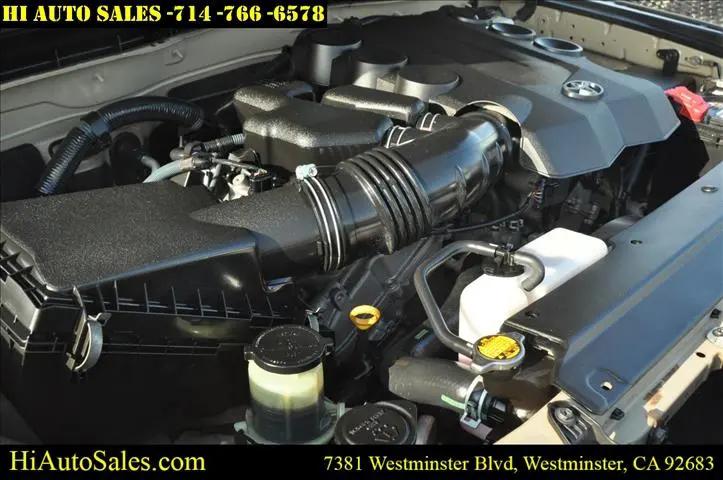 2011 Toyota FJ Cruiser Base