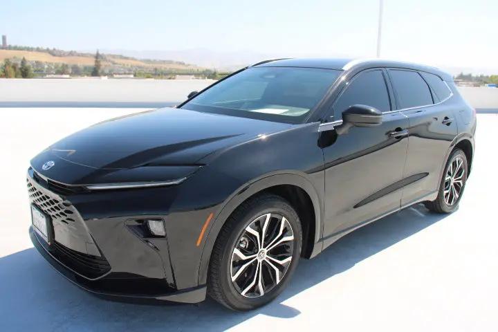 2025 Toyota Crown Signia XLE