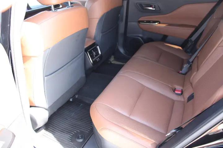 2025 Toyota Crown Signia XLE
