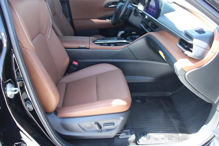 2025 Toyota Crown Signia XLE