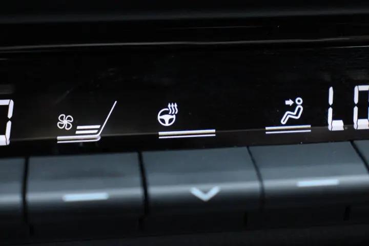 2025 Toyota Crown Signia XLE