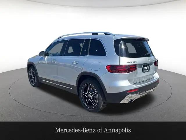 2026 Mercedes-Benz GLB 4MATIC
