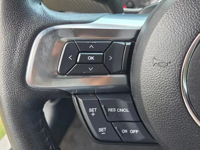 2017 Ford Mustang V6
