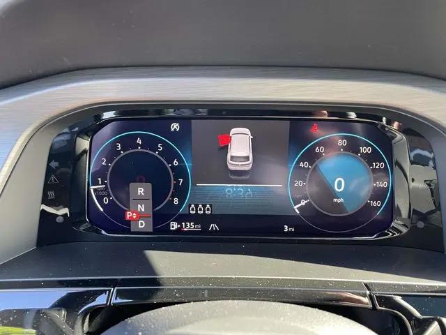2026 Volkswagen Atlas Cross Sport SE with Technology