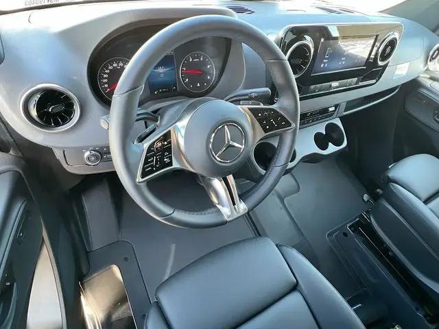 2025 Mercedes-Benz Sprinter 2500 High Roof 4-Cyl Diesel HO