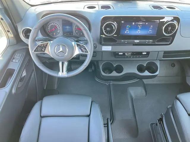 2025 Mercedes-Benz Sprinter 2500 High Roof 4-Cyl Diesel HO