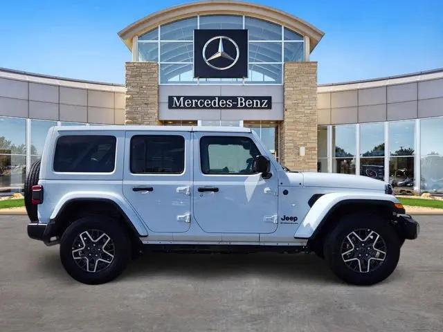 2025 Jeep Wrangler 4-Door Sahara 4x4