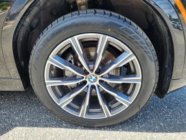 2025 BMW X6 xDrive40i