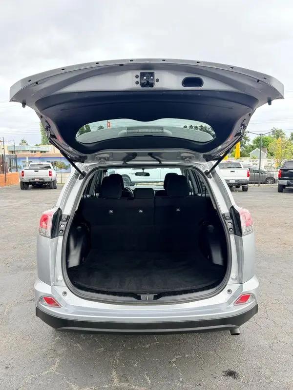2016 Toyota RAV4 LE