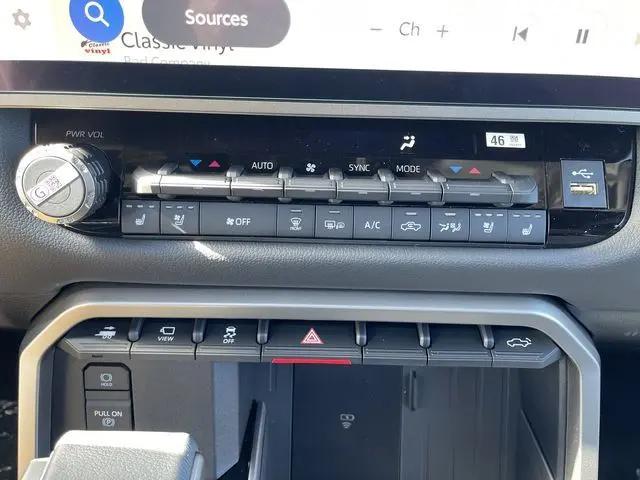 2026 Toyota Tundra Limited CrewMax 5.5' Bed