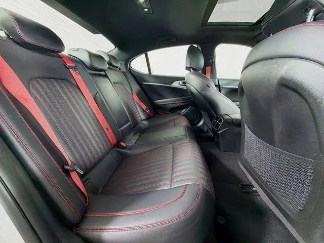 2023 Genesis G70 2.0T AWD