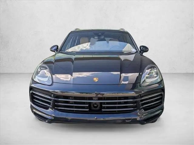 2023 Porsche Cayenne Platinum Edition