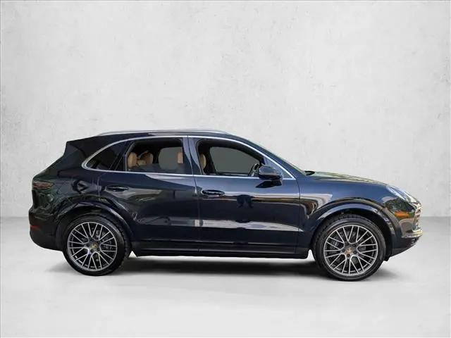 2023 Porsche Cayenne Platinum Edition