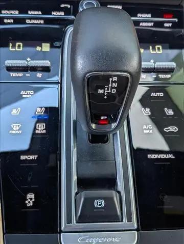 2023 Porsche Cayenne Platinum Edition