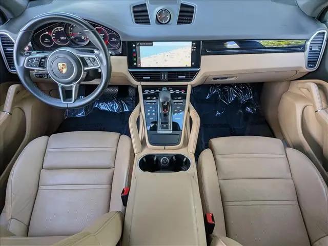 2023 Porsche Cayenne Platinum Edition