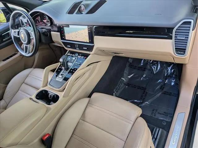 2023 Porsche Cayenne Platinum Edition