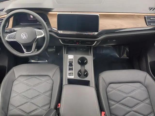 2025 Volkswagen Atlas 2.0T SE