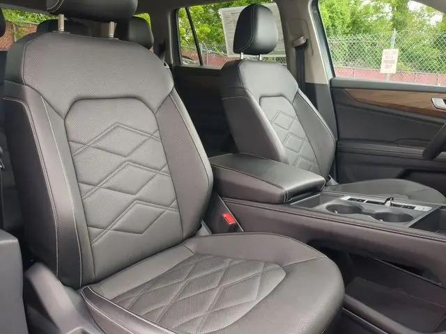 2025 Volkswagen Atlas 2.0T SE